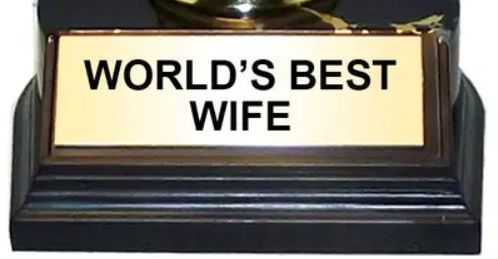 Trophy - World's Best Wife - Gold - (7 inches)