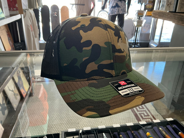 Swamp Cracker hat, camo black fighting cock