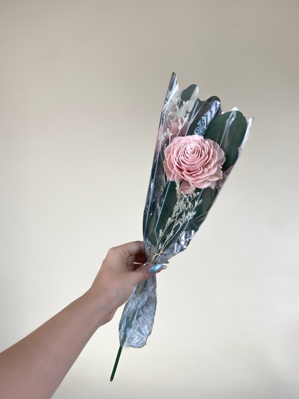 Valentines Day Beautious Single Flower Bouquet