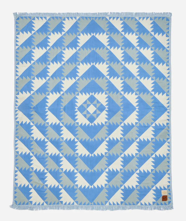 Slowtide daydream lagoon beach blanket