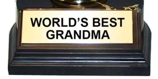 Trophy - World's Best Grandma - Gold - (7 inches)
