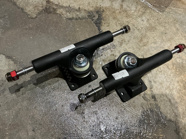 Ace af1 22 Matte black trucks pair