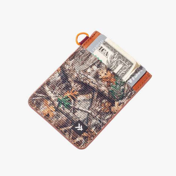 Realtree Edge - Vertical Leather Wallet