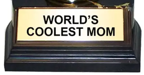 Trophy - World's Coolest Mom - Gold - (7 inches)