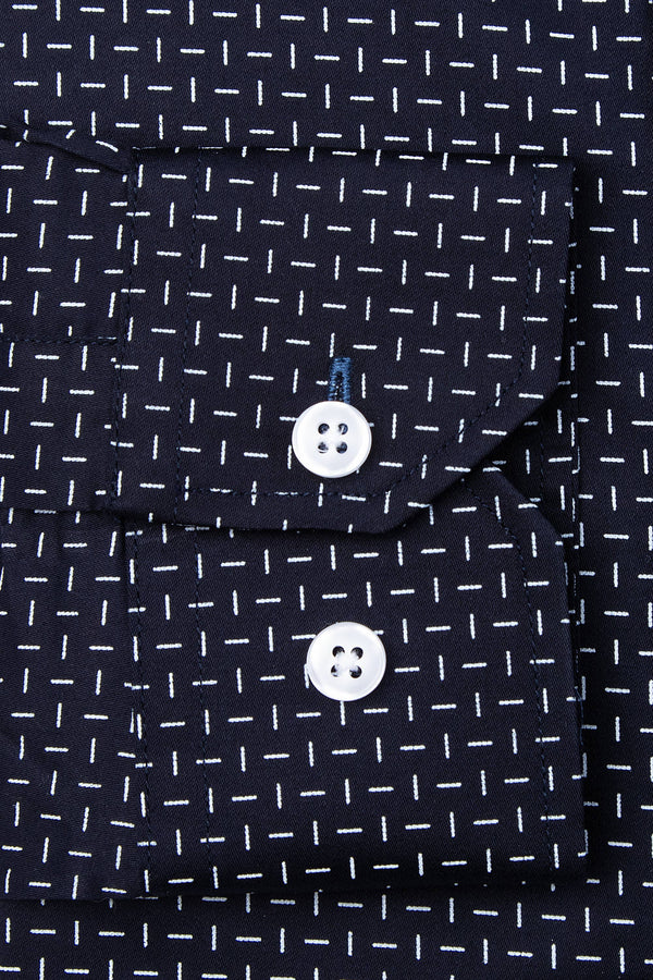 Finn Untuckable Slim Fit Dress Shirt by Alynn
