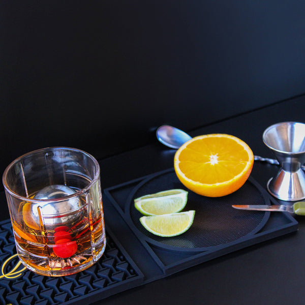 Whiskey INNOVATIVE Chilling Ice Balls - bourbon bar men gift