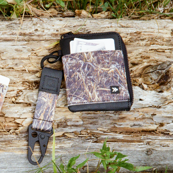 Realtree Max - Leather Zip Wallet