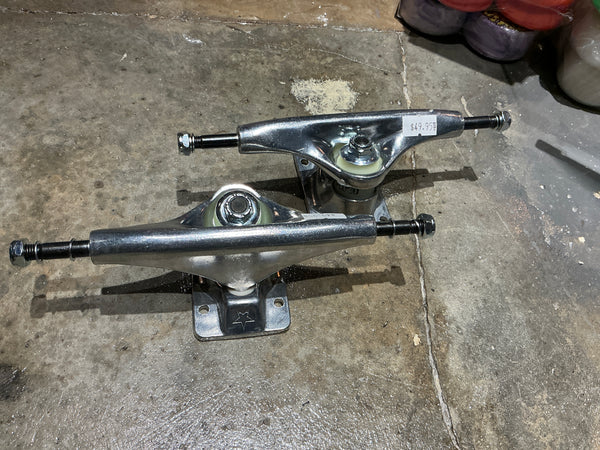 Mini logo truck 8.0 polished pair