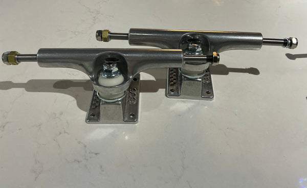 Ace af1 hollow 55/8.5 polished truck pair